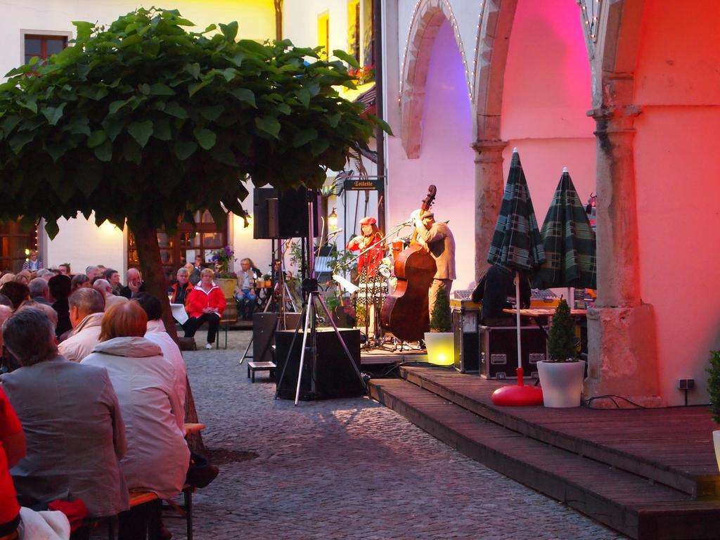 Hotel Brauhaus Wittenberg ภายนอก รูปภาพ